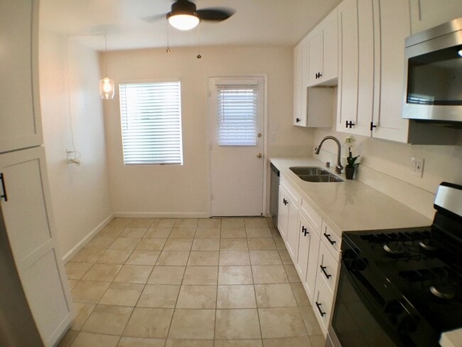 Building Photo - Mississippi Street 8plex #1 Unit 3970