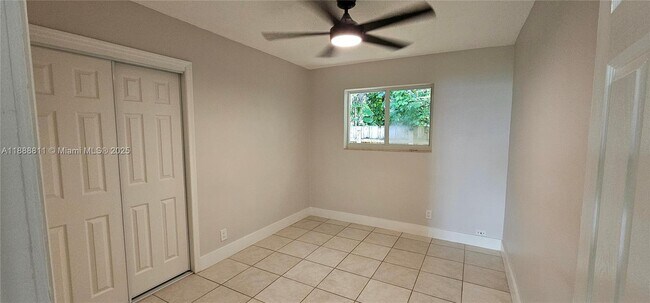 Photo - 818 SW 4th St Unidad 2