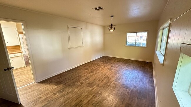 Photo - Cute 4 Bedroom Home!