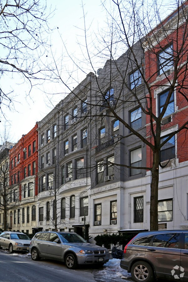 Photo - 30 W 83rd St