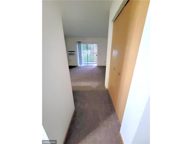 Photo - 560 Spring St Unit #E5