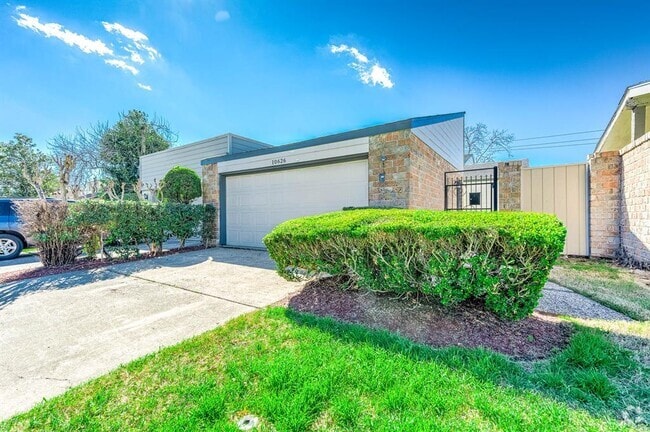 Building Photo - 10626 Sandpiper Dr Rental