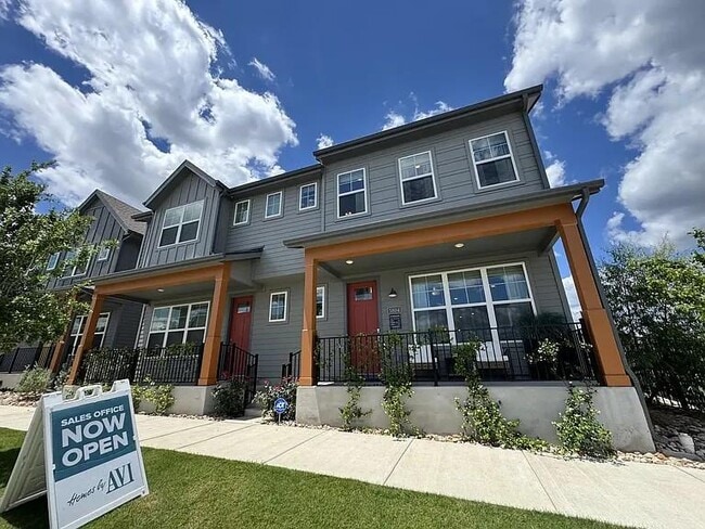 Building Photo - 5804 Rotunda View