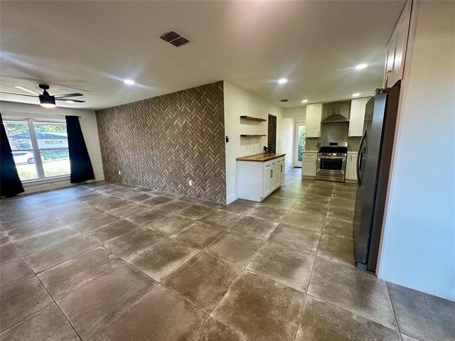 Photo - 8805 Hanford Dr