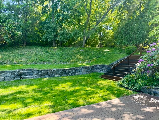 Photo - 15 Plymwood Dr