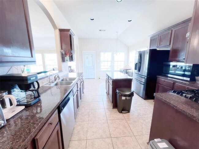 Photo - 2013 Water Trace Ct