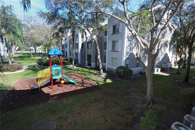 Photo - 11133 SW 8th St Unit 102