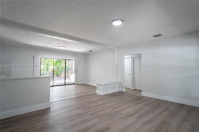 Photo - 1691 NE 143rd St