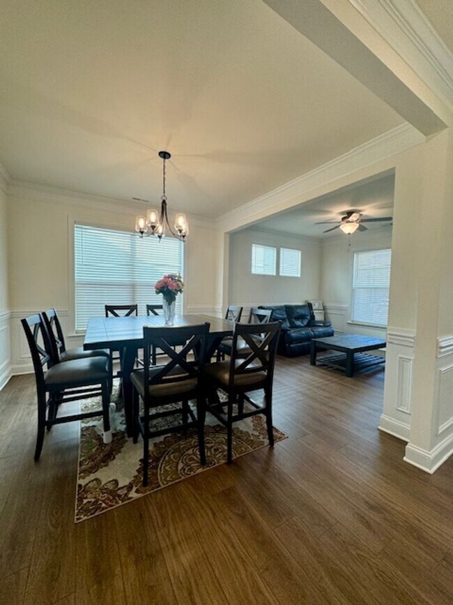 Photo - 5BR/4BA w/ Guest Suite + Loft in Hampton Woods