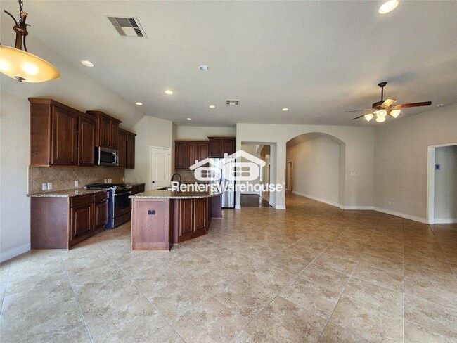 Photo - 27123 Bunker Bluff Ct