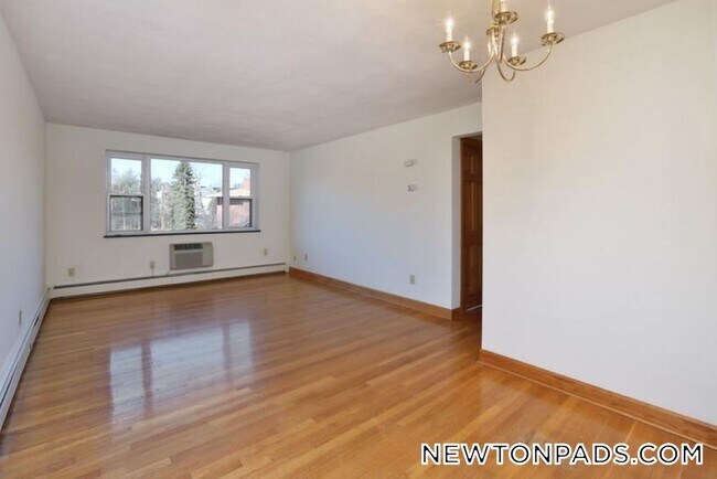 Photo - 288 Grove St Unidad 10
