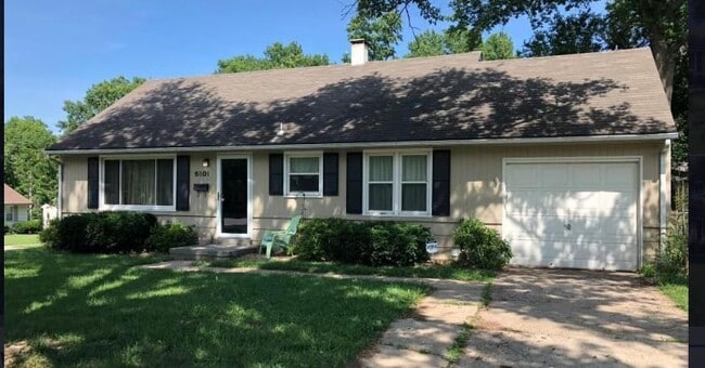 6801 W 73rd St - 6801 W 73rd St