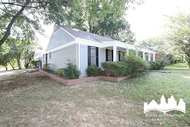 Photo - 3054 Pine Allee Cove