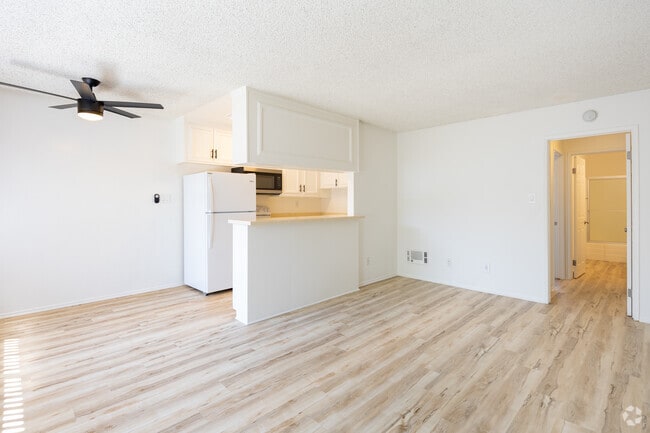 1HAB, 1 BA - 625 ft² - Tuscany Apartments