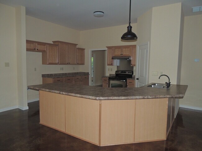 Photo - 4 Bedroom 3 Bath home in Millington