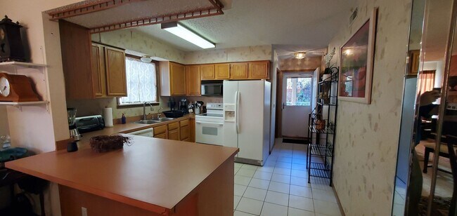Photo - 2 bedroom lakeview condo in Lake Ozark for... Unit 4B