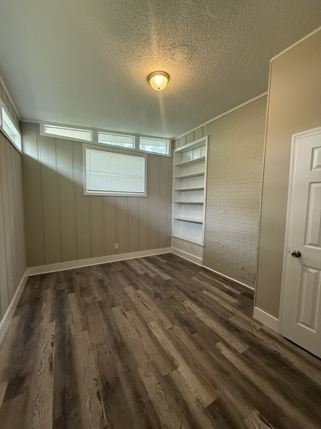 Photo - 913 Daniel Cir