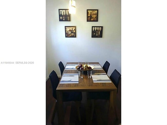 Photo - 929 Meridian Ave Unit 5