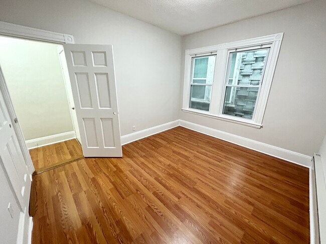 Photo - 75 Hillside St Unit 2T