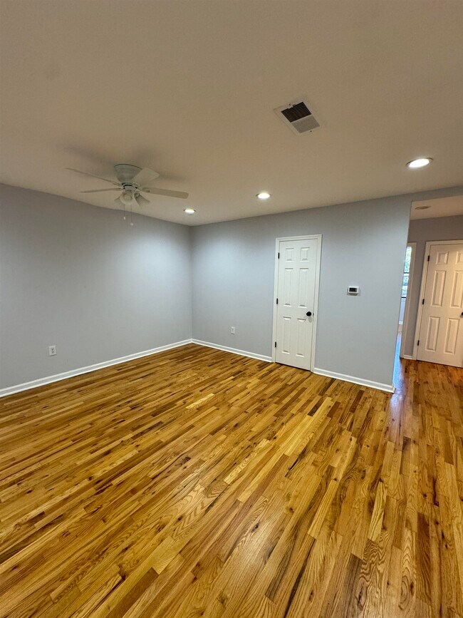 Photo - 384 Palisade Ave Unidad 3F