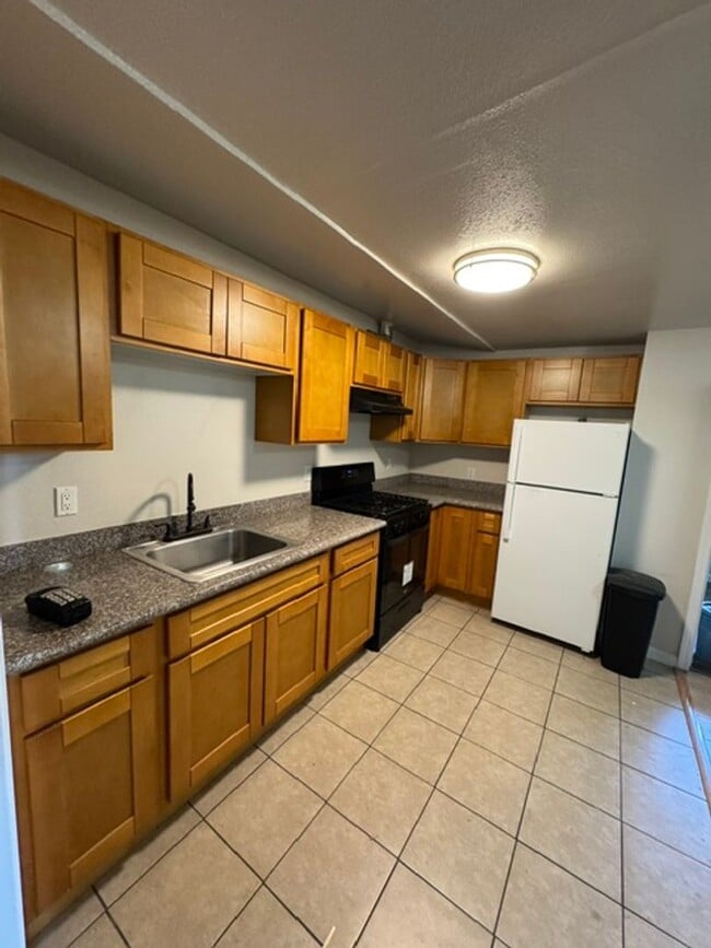 1621 Sumatra St Unit 1621 B