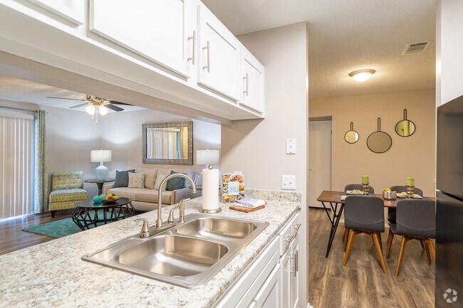 Interior Photo - Kessler Point Apartment Homes