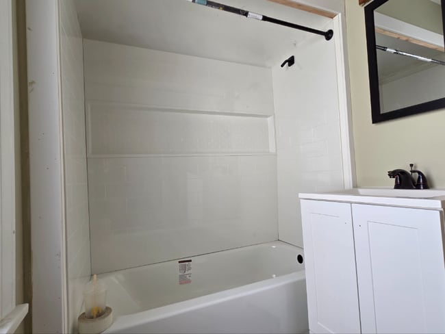 Photo - 4057 Bushnell Rd