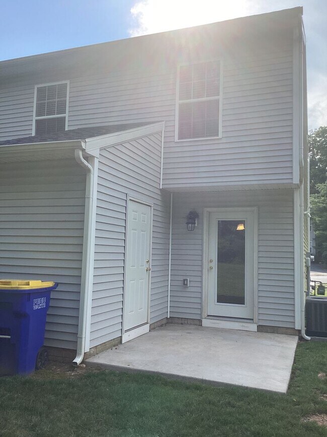 Coming Soon Spacious 3 Bedroom Home Loca... House Rental in Dover