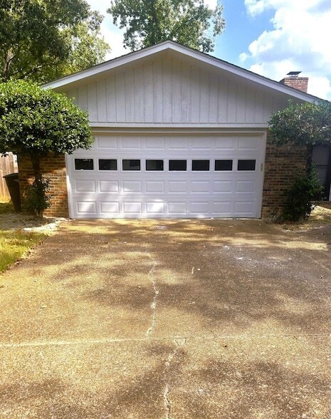 3422 Jenny Ln