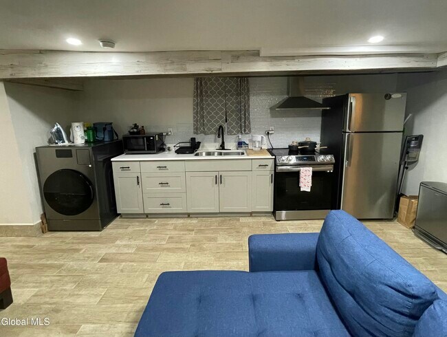 155 Chestnut St Unit Garden Apt