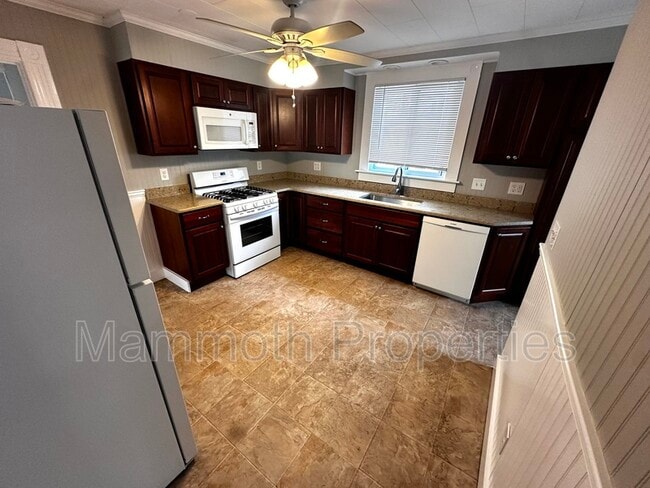 Building Photo - 108 Church St Unit 1 Rental