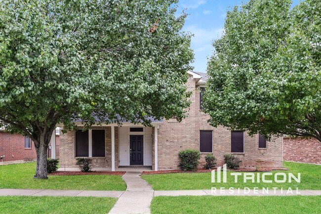 121 Rolling Hills Place Lancaster TX - 121 Rolling Hills Place Lancaster TX House