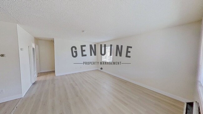 Photo - Cameo Ln Four-Plex Unit 3