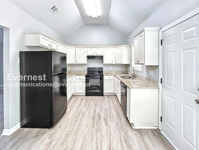 Photo - 1827 Belcher Pl SW