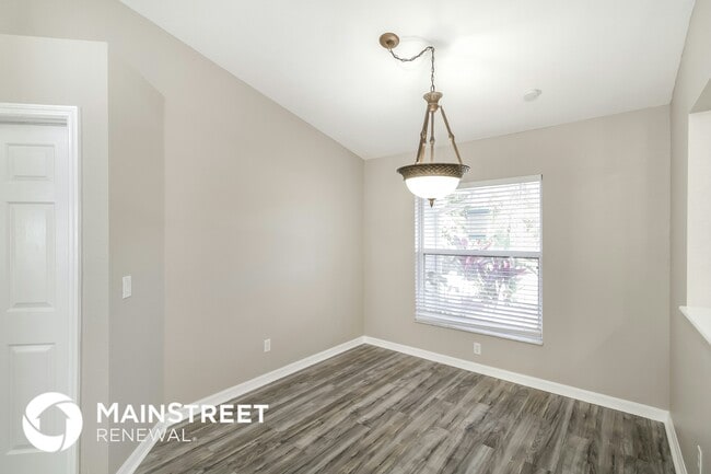 Photo - 1619 Geranium Ave