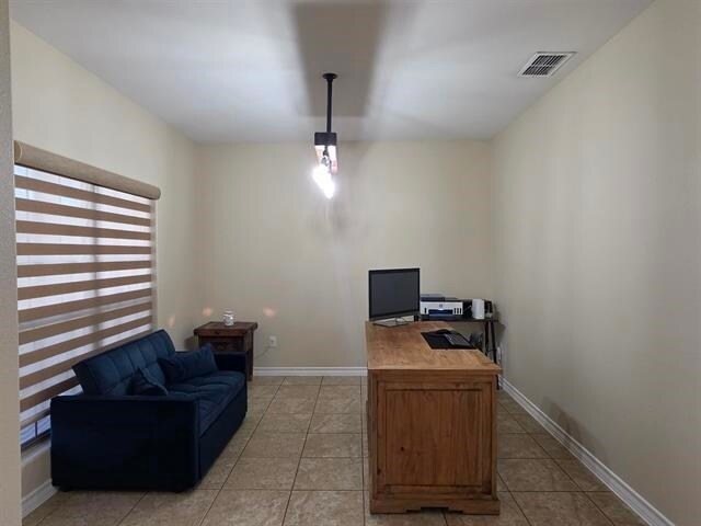 Photo - 302 Date Palm Dr