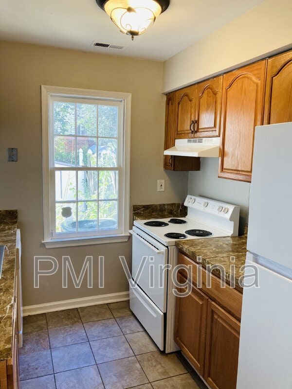 Building Photo - 1077 Commonwealth Pl Rental