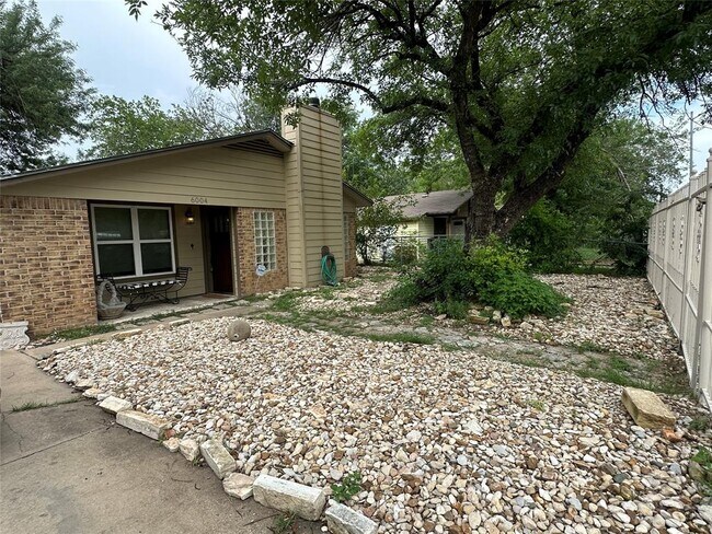 Photo - 6004 Palm Cir