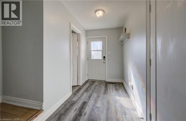 Photo - 80 Heiman St