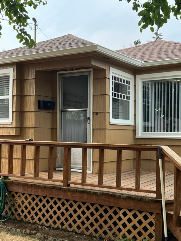 Photo - 670 E Fairfield St