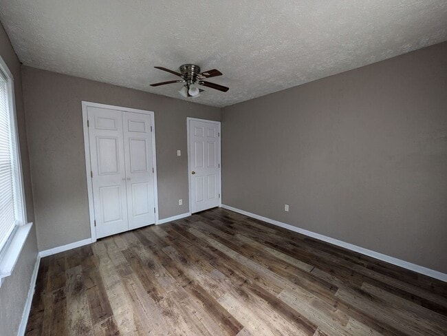 Photo - 12843-12849 Hamshire Rd Unit 12843 Hamshire Rd -RTR 11/18