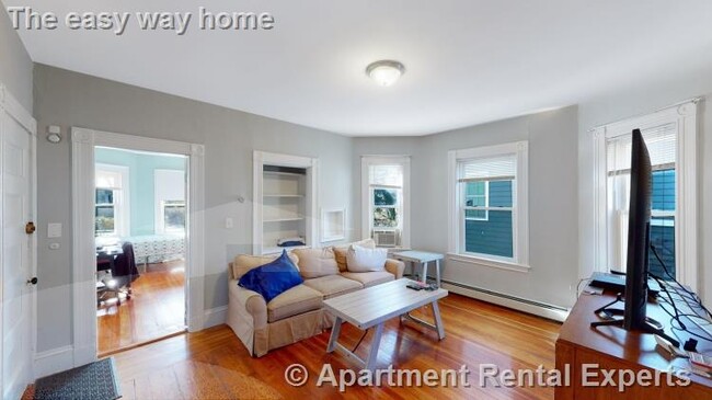 Photo - 173 Rindge Ave Apartamento Unidad #2L