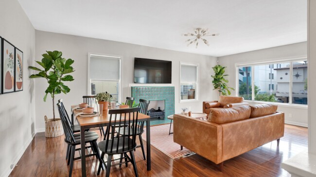 Photo - 724 S Gramercy Dr