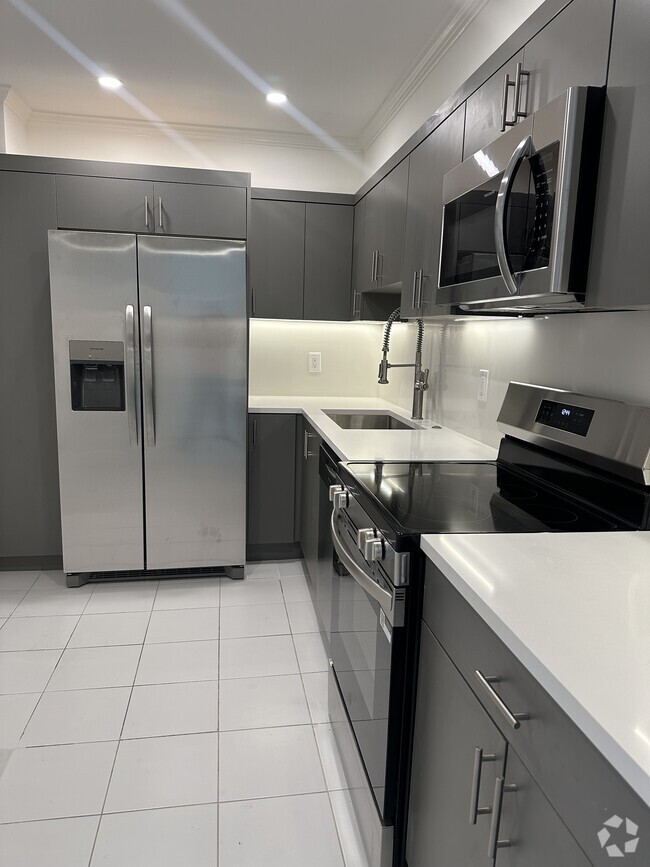 Building Photo - 1200 Mariposa Ave Unit D205 Rental