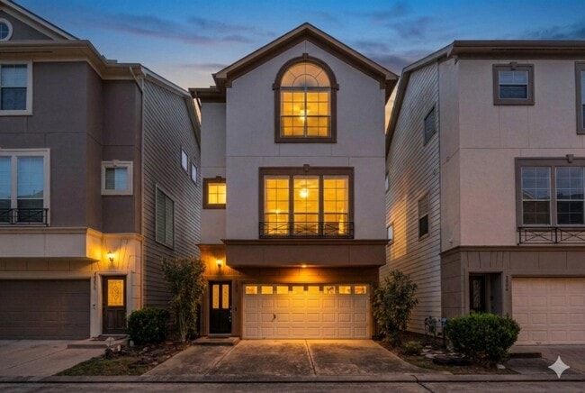 Building Photo - 3008 Clearview Cir