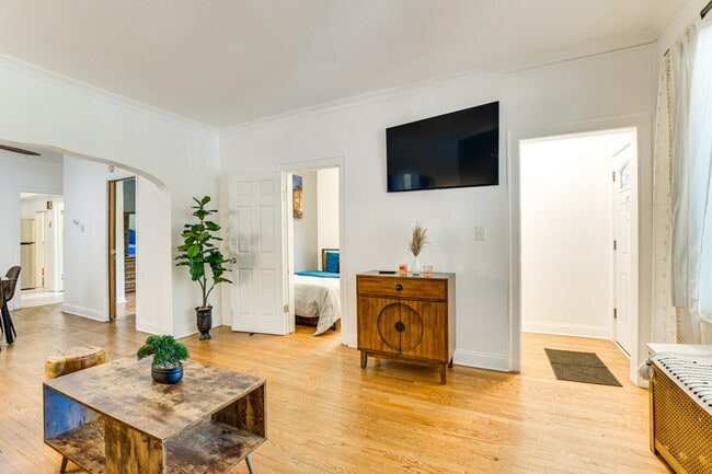 Photo - 8320 S Burnham Ave Unit ID1306510P