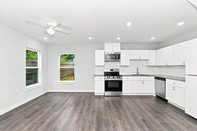 Photo - 8216 Richland Dr Unit B