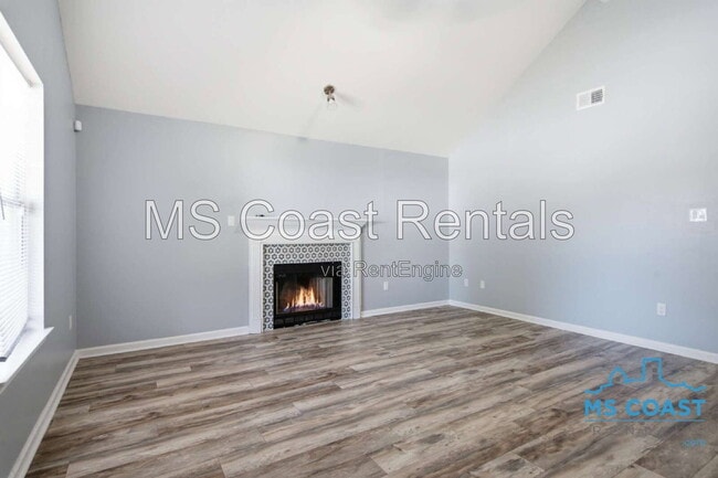 Photo - 398 Nelson Rd