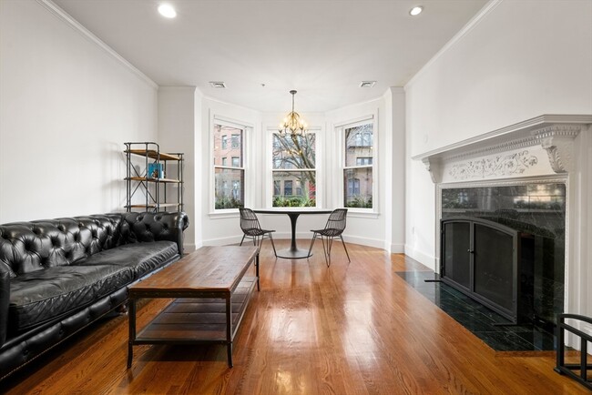 Photo - 402 Marlborough St Condominio Unidad 2F