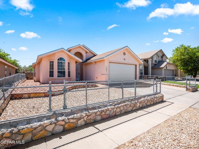 Photo - 5416 Roger Maris Dr